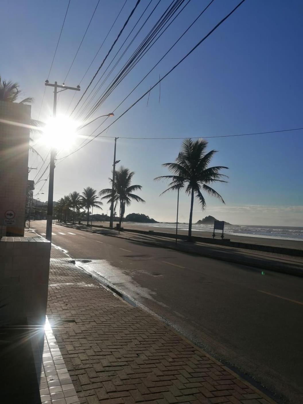 Apartamento, Ampla Sacada Com Vista Para O Mar! Itanhaém Esterno foto